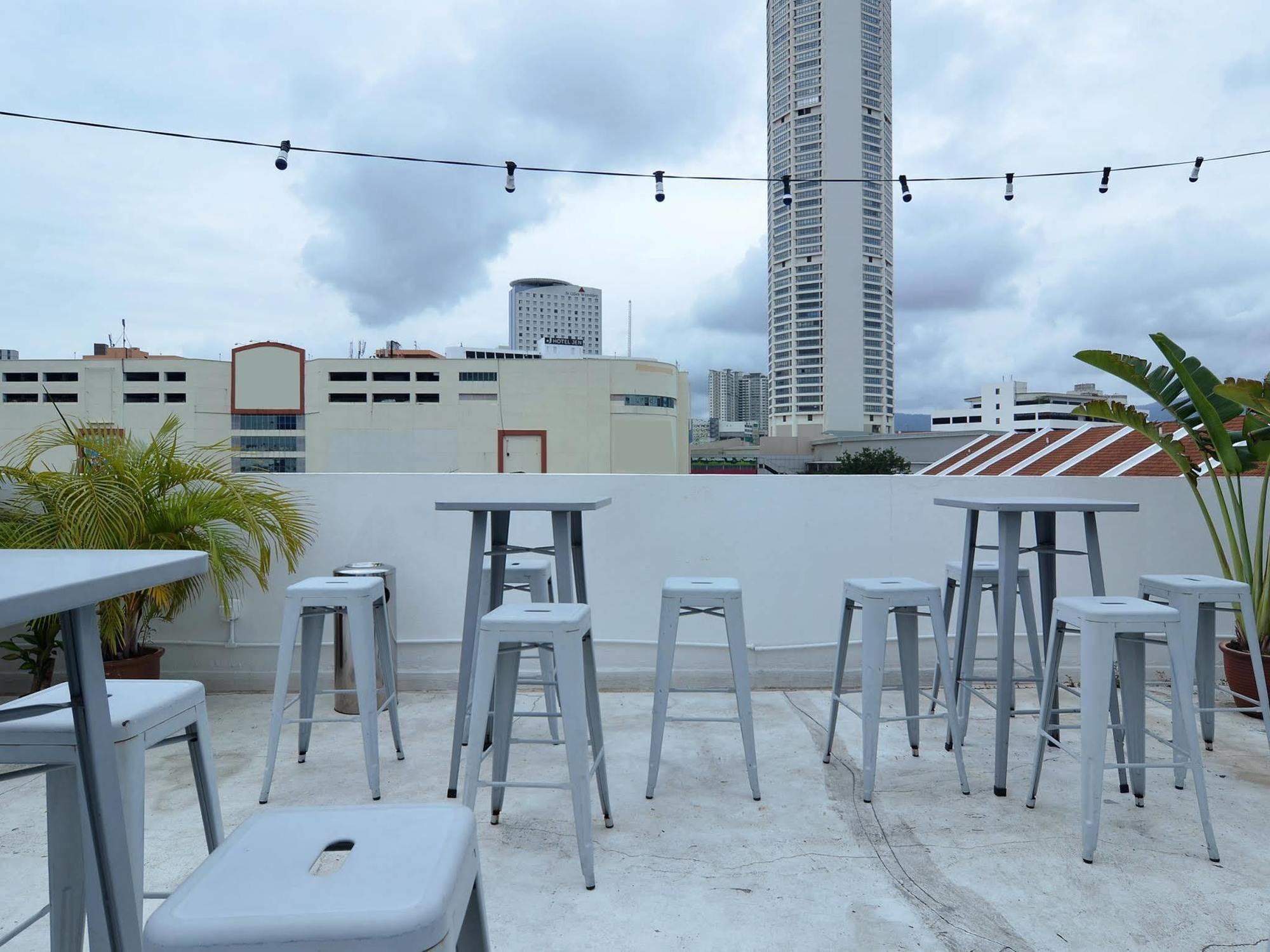 Apollo Inn George Town Extérieur photo